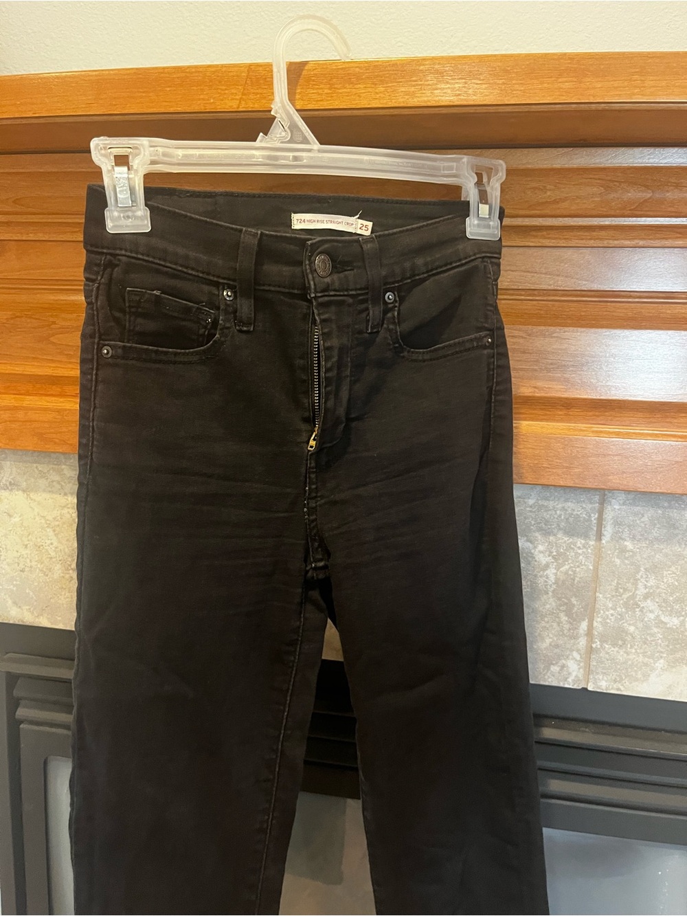 Levi’s 724 high rise straight crop jeans size 25